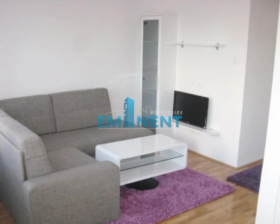 Rent, apartment, 32m², Crveni Krst, Beograd