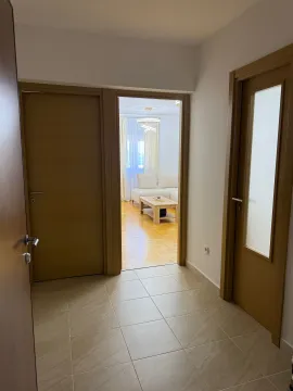 Rent, one bedroom apartment, 50m², Dubovica, Budva - image 10