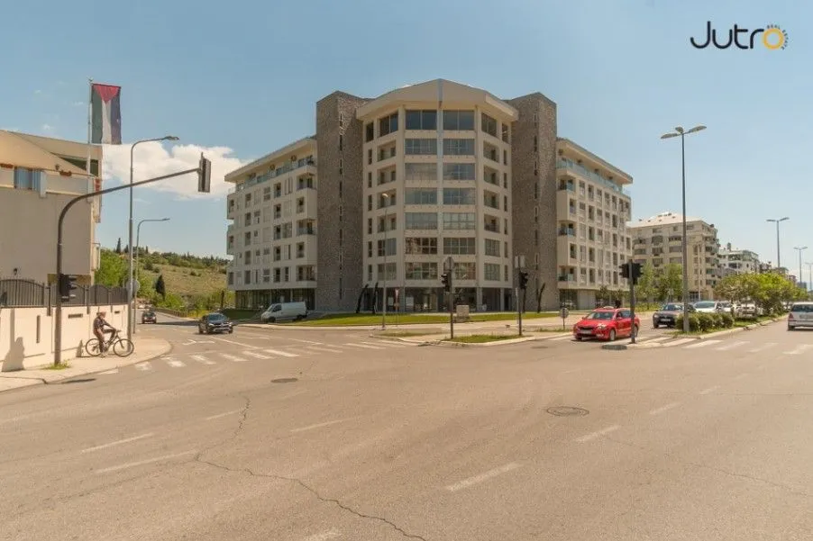 Izdavanje, jednosoban stan, 48m², Momišići, Podgorica