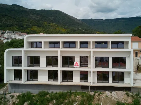 Prodaja, jednosoban stan, 61m², Tivat, Crna Gora - image 14