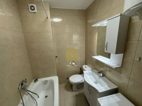 Rent, one bedroom apartment, 40m², Budva, Crna Gora - image 7
