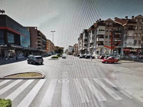 Izdavanje, poslovni prostor, 122m², Stari Aerodrom, Podgorica - image 3