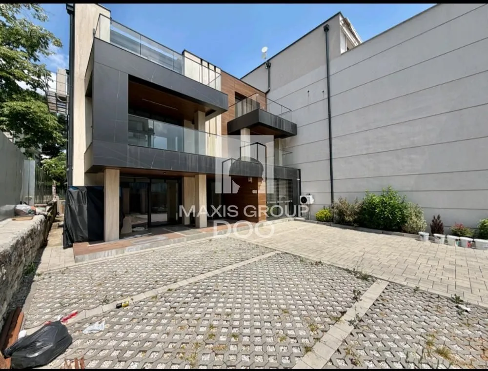 Rent, office space, 563m², Savski Venac, Beograd