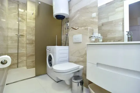 Rent, one bedroom apartment, 64m², Tre Canne, Budva - image 4