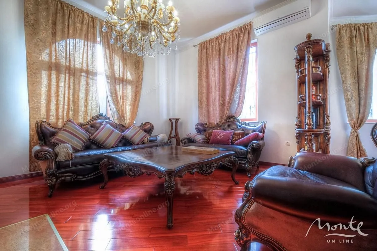 Sale, house, 372m², Radovići, Tivat