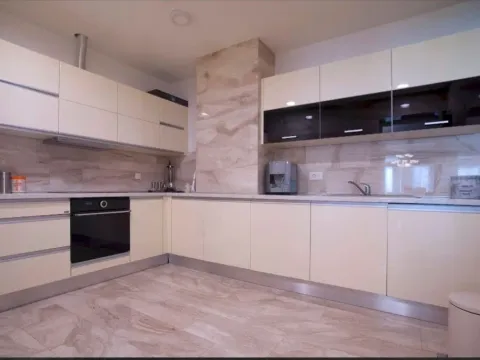 Prodaja, trosoban stan, 181m², Tree cane, Budva - image 2