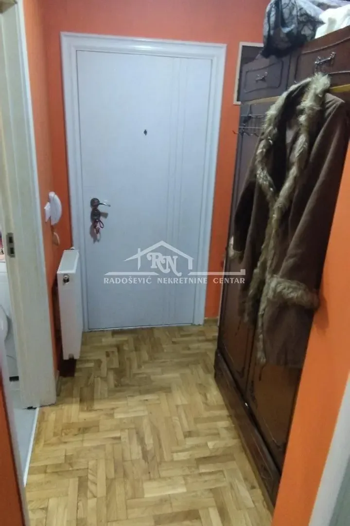Sale, one bedroom apartment, 37m², Vojvode Vlahovica, Beograd