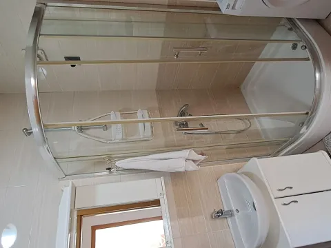 Izdavanje, jednosoban stan, 50m², City Kvart, Podgorica - image 9