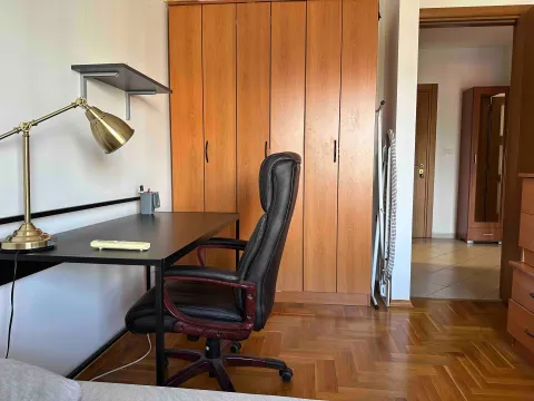 Izdavanje, jednosoban stan, 50m², Pobrežje, Podgorica - image 2