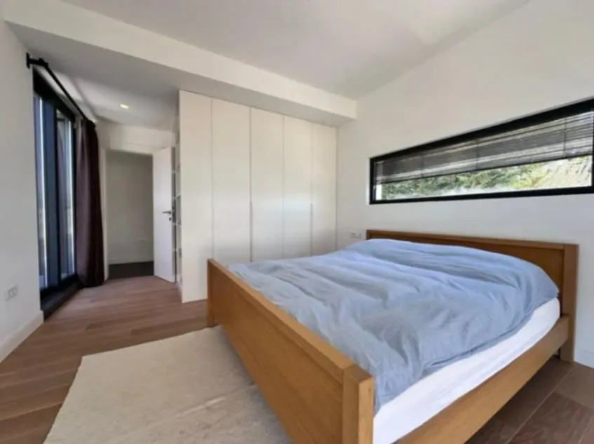Sale, house, 330m², Masline, Podgorica