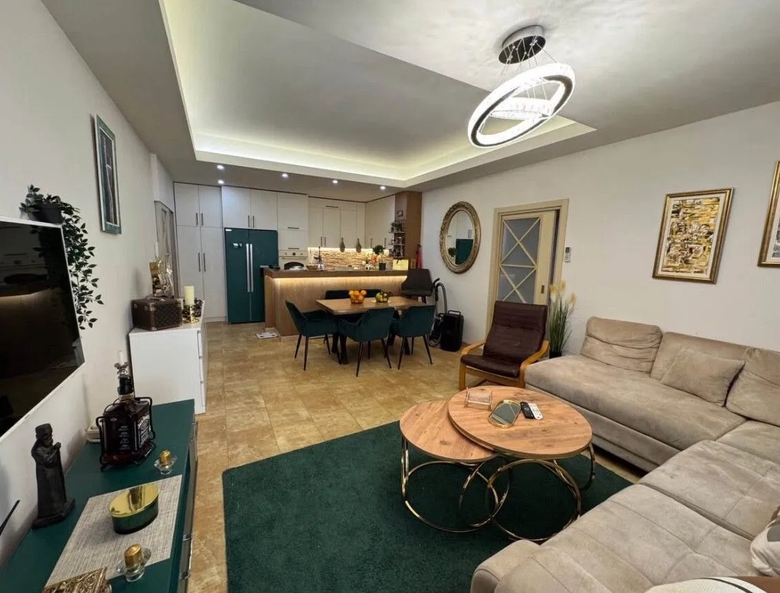 Prodaja, dvosoban stan, 85m², Centar, Budva