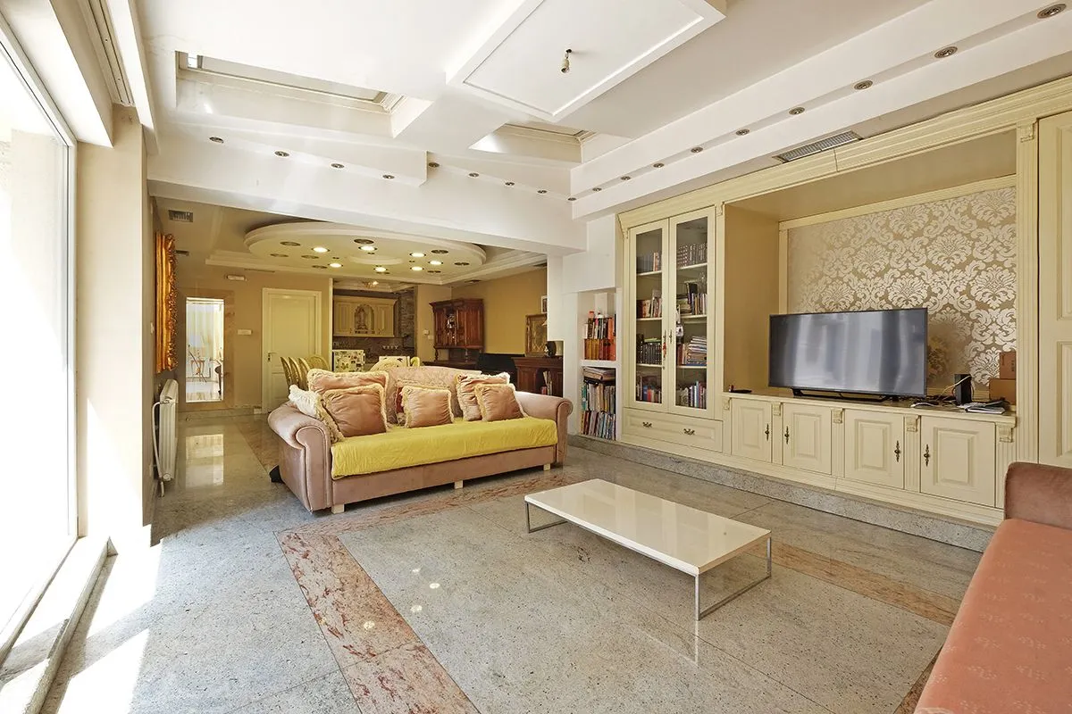 Sale, four bedroom apartment, 200m², Vračar Hram, Vračar Sve Podlokacije