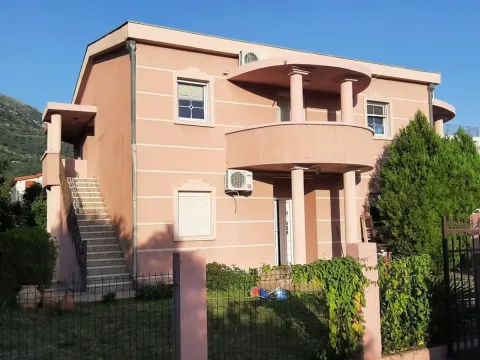 Prodaja, kuća, 238m², Sutomore, Bar