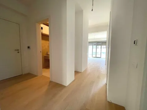 Sale, two bedroom apartment, 74m², Bečići, Budva - image 11