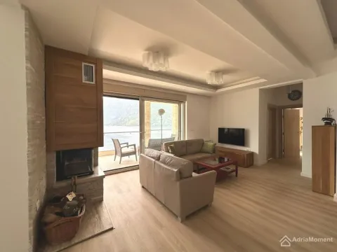Sale, three bedroom apartment, 107m², Kostanjica, Kotor - image 2