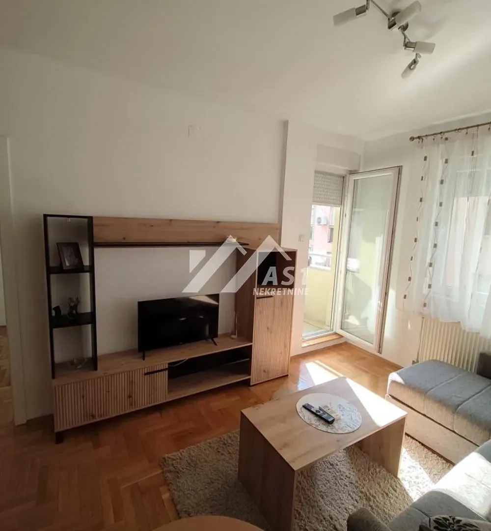 Izdavanje, jednosoban stan, 35m², Nova Detelinara, Novi Sad Sve Podlokacije