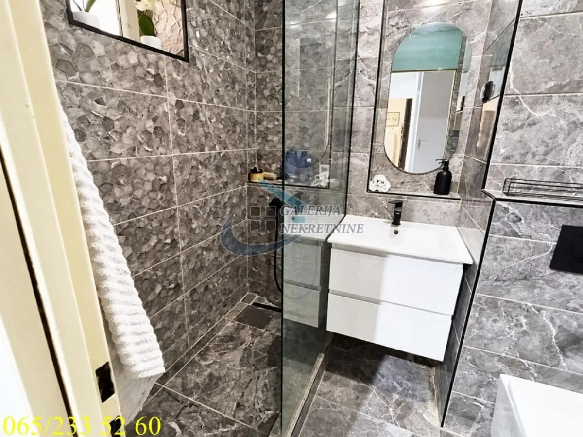 Prodaja, trosoban stan, 100m², Čukarica, Beograd