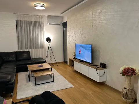 Izdavanje, jednosoban stan, 48m², City Kvart, Podgorica - image 5