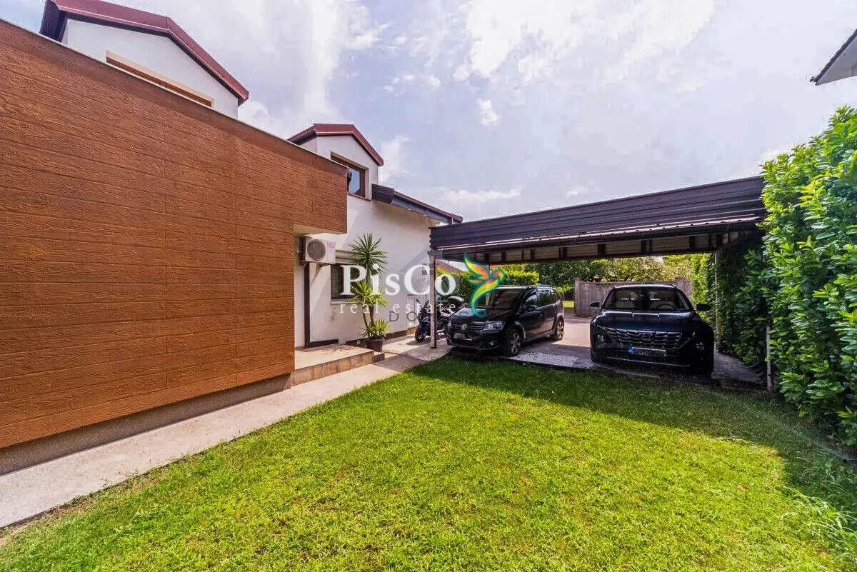 Prodaja, kuća, 200m², Donja Gorica, Podgorica