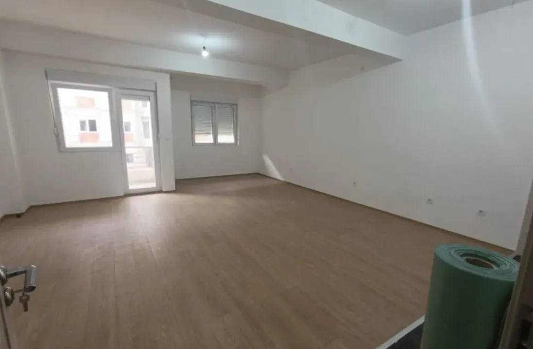 Prodaja, dvosoban stan, 82m², Ljubović, Podgorica