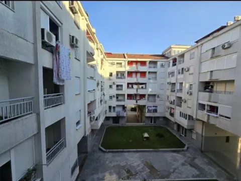 Izdavanje, jednosoban stan, 38m², Blok 9, Podgorica - image 8