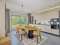 Prodaja, trosoban stan, 158m², Dobrota, Kotor - image 1