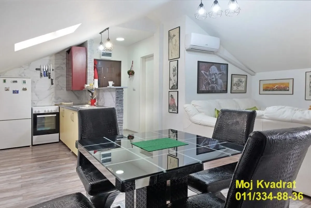 Prodaja, trosoban stan, 75m², Veliko Gradište, Srbija