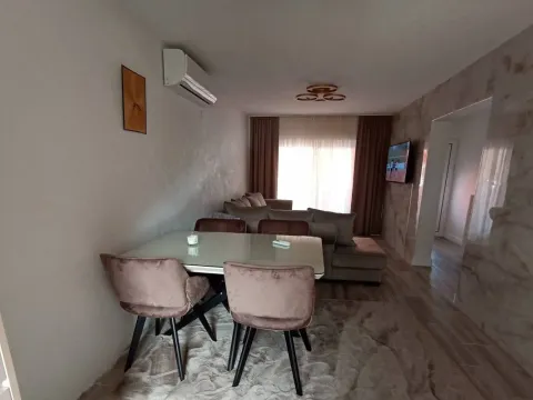 Rent, two bedroom apartment, 65m², Šušanj, Bar - image 1