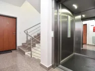 Izdavanje, dvosoban stan, 50m², Budva, Crna Gora - image 17