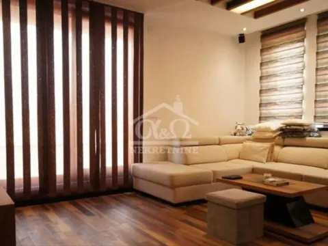 Sale, two bedroom apartment, 73m², Centar, Kragujevac