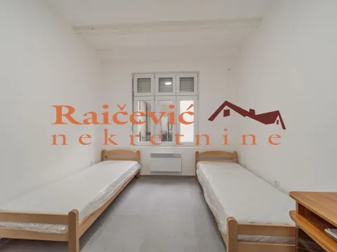 Izdavanje, jednosoban stan, 30m², Stari Grad, Beograd - image 2