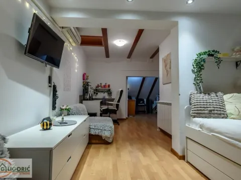 Sale, four bedroom apartment, 104m², Stari Grad, Beograd - image 13