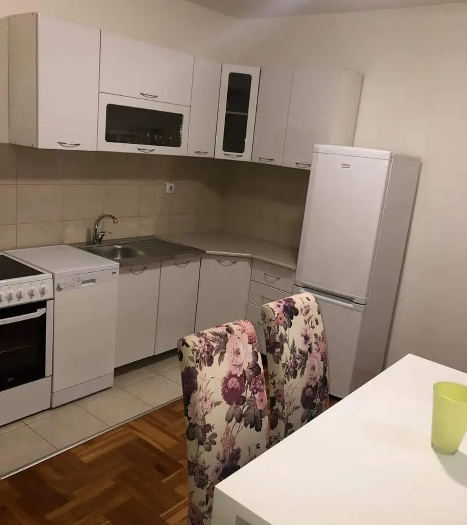 Rent, one bedroom apartment, 52m², 1 maj, Podgorica