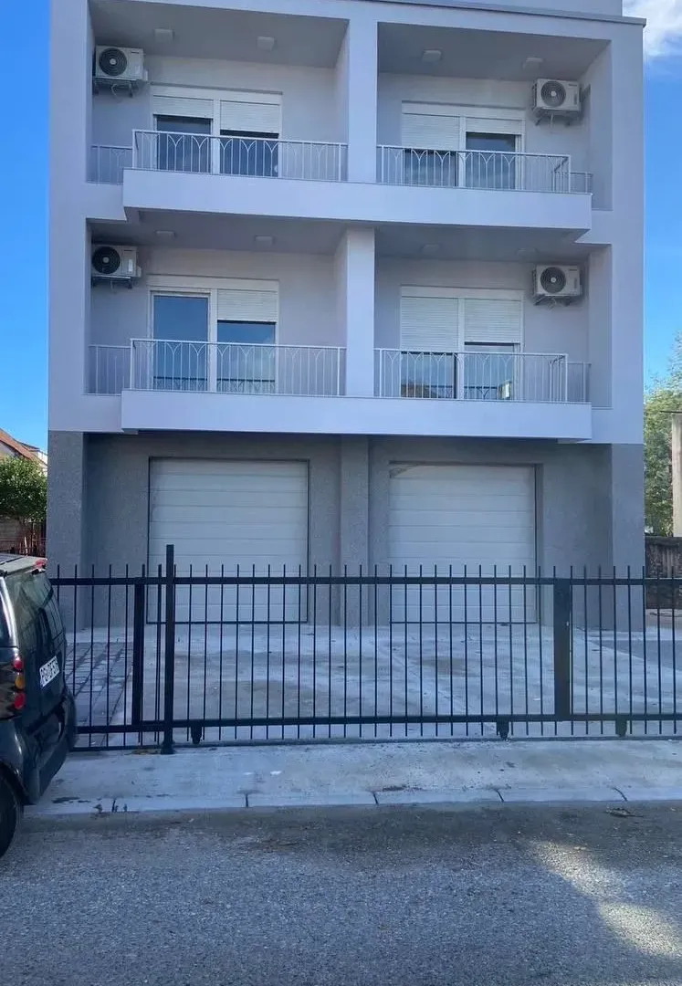 Rent, one bedroom apartment, 40m², Stari Aerodrom, Podgorica