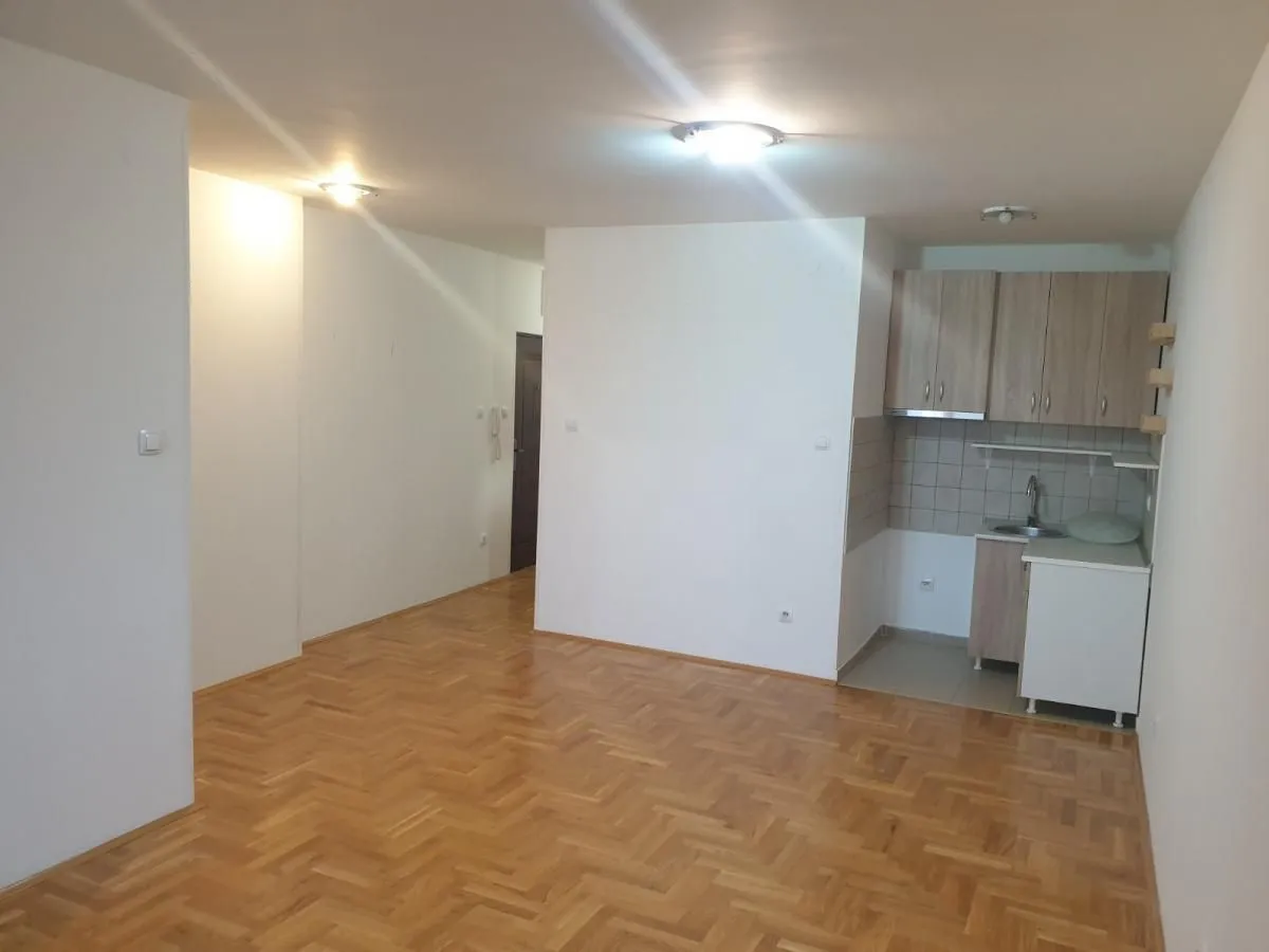 Sale, two bedroom apartment, 53m², Bulevar patrijarha Pavla, Novi Sad Sve Podlokacije