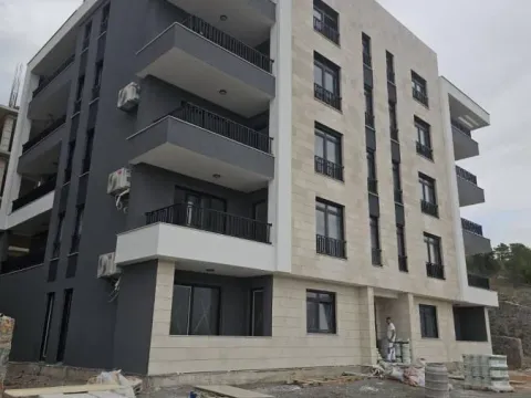 Prodaja, dvosoban stan, 68m², Podgorica, Crna Gora - image 1