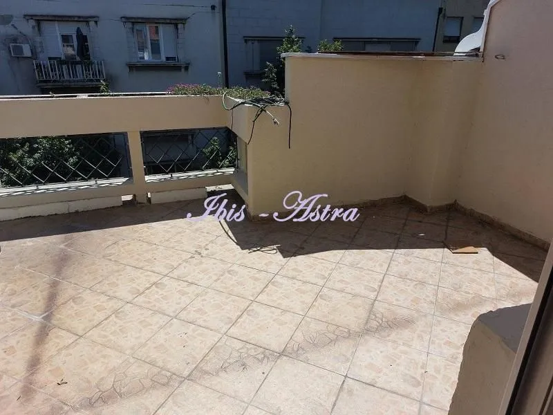 Izdavanje, četvorosoban stan, 90m², Stari Grad, Beograd