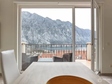 Prodaja, jednosoban stan, 63m², Orahovac, Kotor - image 2