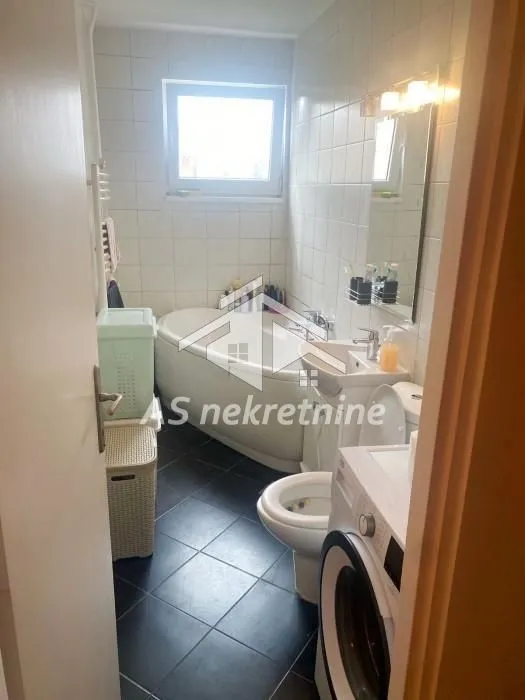 Rent, three bedroom apartment, 76m², Novi Beograd Sve Podlokacije, Beograd
