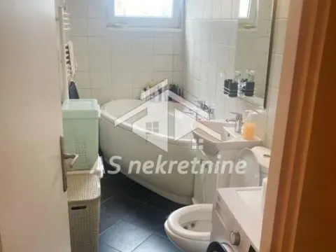 Izdavanje, trosoban stan, 76m², Novi Beograd Sve Podlokacije, Beograd - image 15
