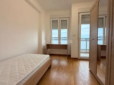 Rent, two bedroom apartment, 68m², City Kvart, Podgorica - image 9