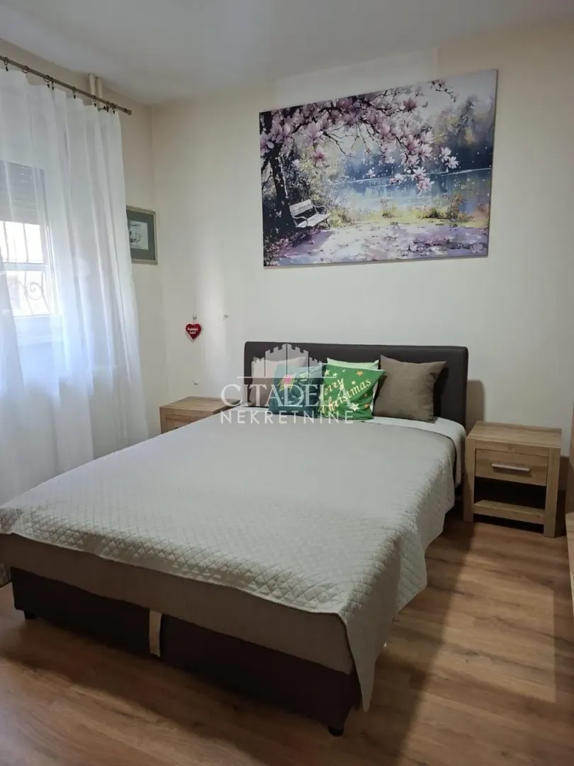 Izdavanje, dvosoban stan, 53m², Čukarica, Beograd