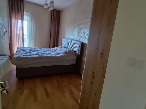 Izdavanje, dvosoban stan, 75m², Ljubović, Podgorica - image 6