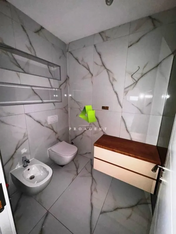 Prodaja, trosoban stan, 113m², Pantelej, Niš