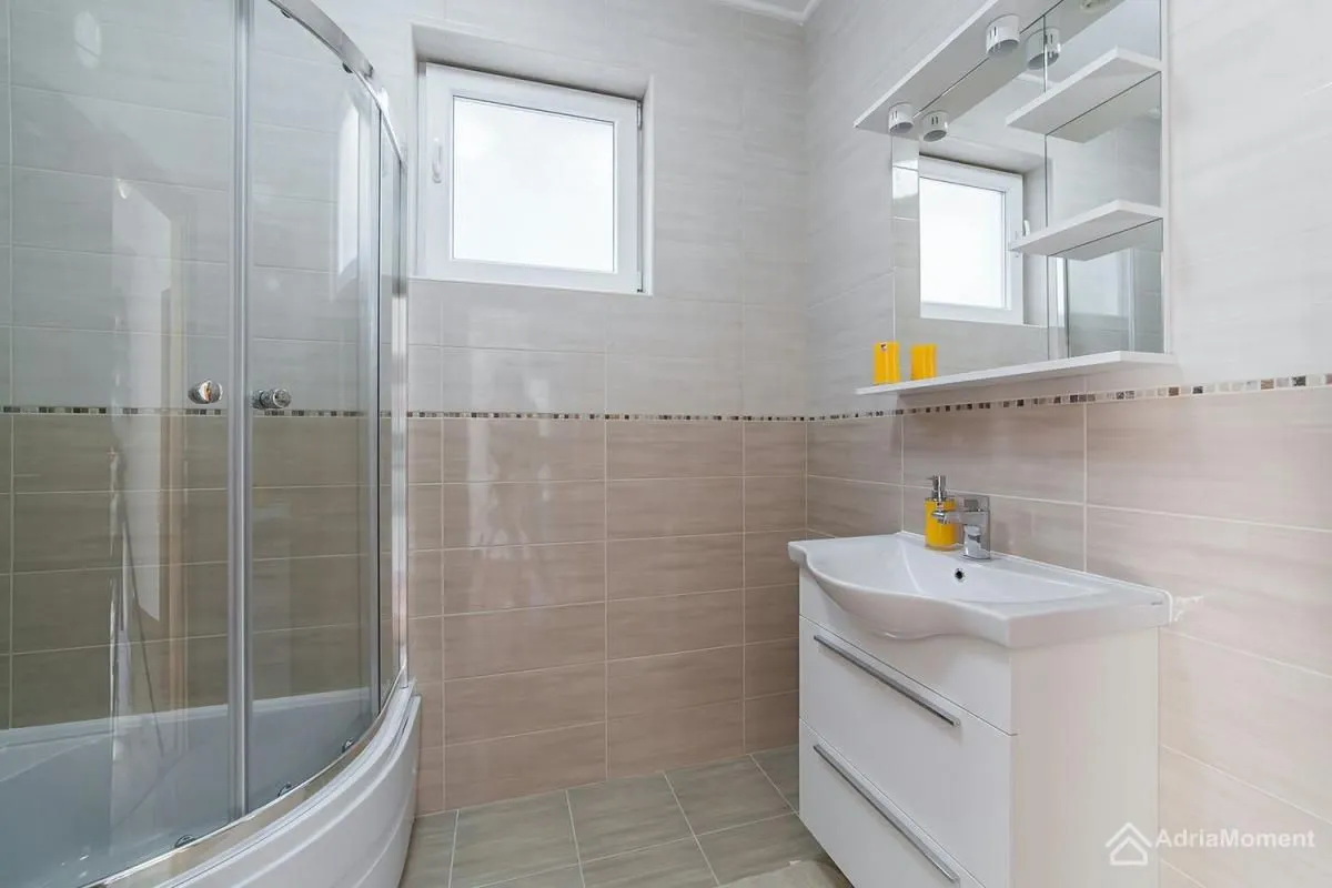 Prodaja, jednosoban stan, 62m², Kamenari, Herceg Novi