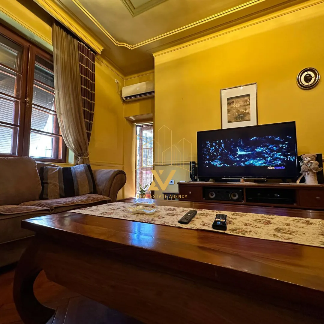 Prodaja, jednosoban stan, 70m², Centar, Podgorica