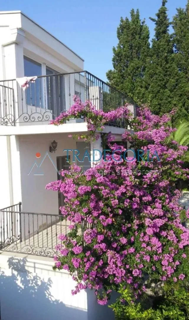 Prodaja, kuća, 228m², Sutomore, Bar