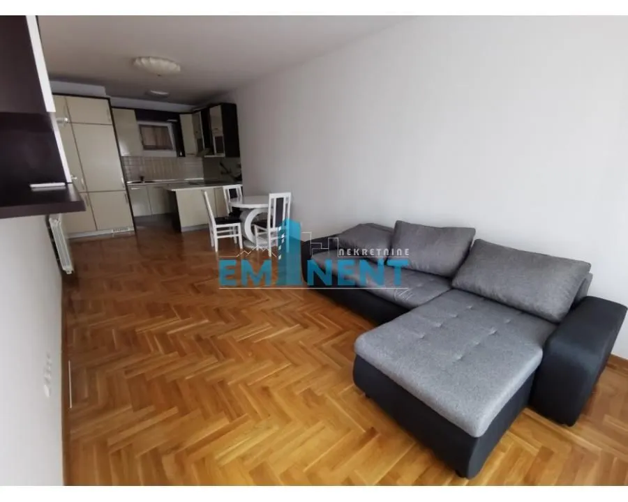 Izdavanje, dvosoban stan, 50m², Lion, Zvezdara Sve Podlokacije