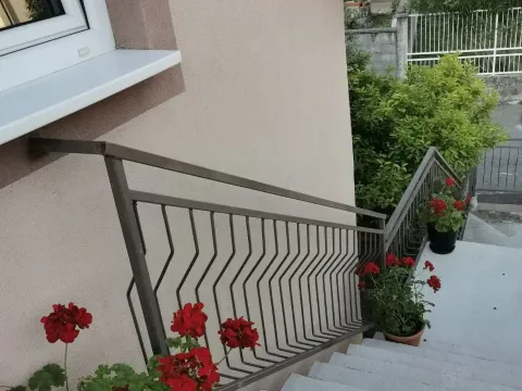 Rent, three bedroom apartment, 110m², Dobrota, Kotor - image 5