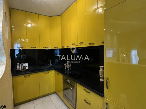 Izdavanje, trosoban stan, 98m², City Kvart, Podgorica - image 9